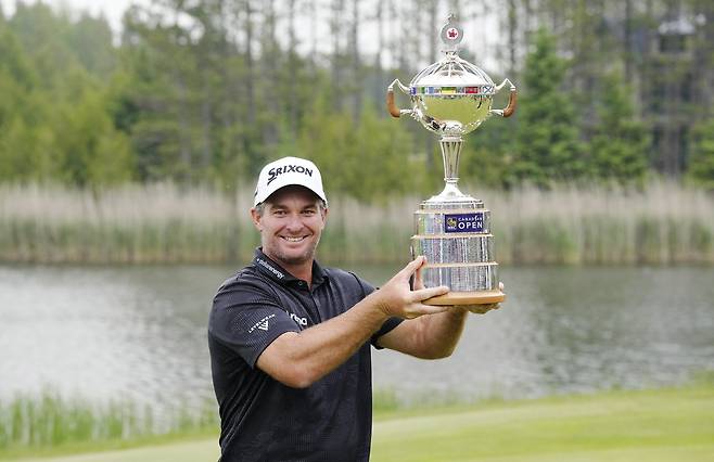 RBC 캐나다 오픈에서 4차 연장전 끝에 우승한 뉴질랜드 라이언 폭스   [AP]