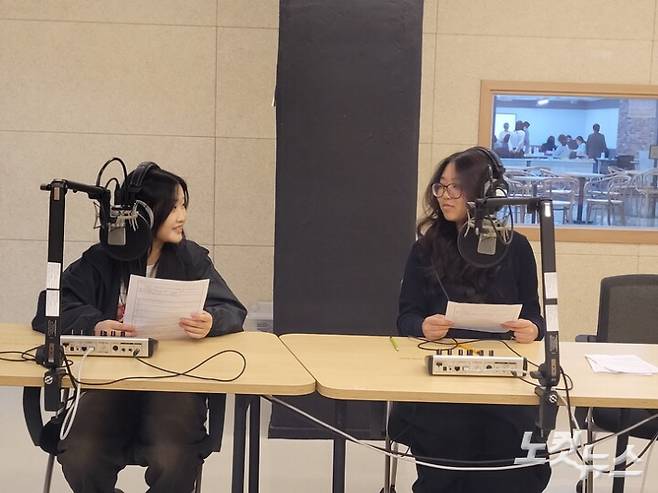 충북대학교 코리아인 동아리는 고려인중동입국 청소년들을 돕기위한 단체다. 최영실 아나운서