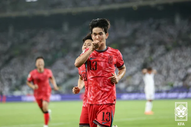 6일 이라크 바스라 국제경기장에서 열린 2026 북중미 월드컵 아시아 3차 예선 한국과 이라크의 경기에서 김진규가 선제골을 성공시킨 뒤 기뻐하고 있다. 대한축구협회 제공
