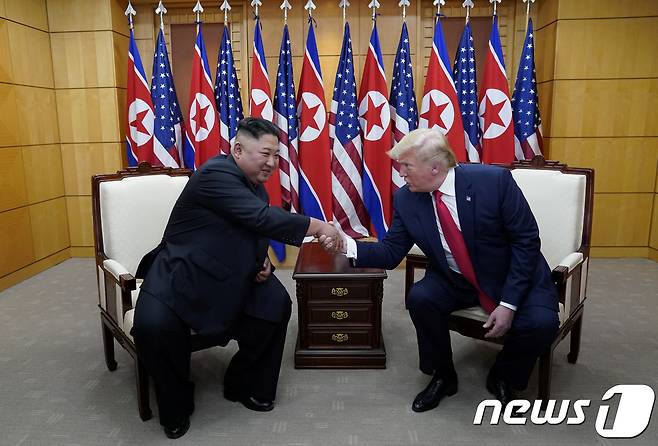 도널드 트럼프 미국 대통령과 김정은 북한 노동당 총비서.  ⓒ 로이터=뉴스1 ⓒ News1 신웅수 기자