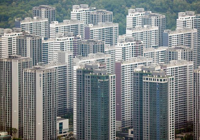 지난달 19일 서울 강동구 올림픽파크포레온의 모습. /연합뉴스