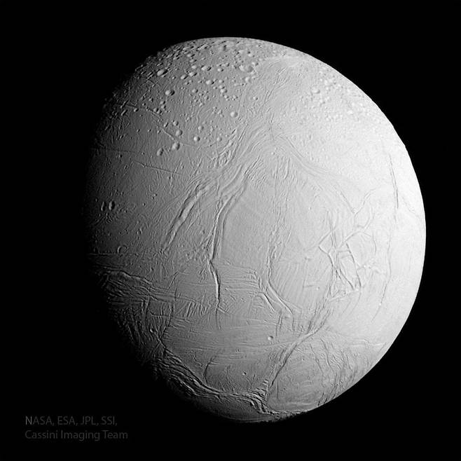 엔켈라두스(Enceladus). /NASA