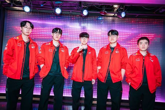 T1 선수단 ⓒLCK