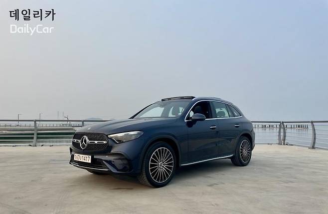 메르세데스-벤츠 GLC 300 4MATIC