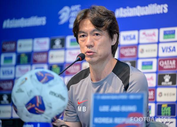 홍명보 남자 축구대표팀 감독. 서형권 기자