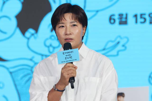 전 골프선수 박세리가 10일 서울 여의도 KBS별관에서 열린 KBS 2TV 예능 '크레이지 리치 코리안' 제작발표회에서 인사말을 하고 있다. 연합뉴스
