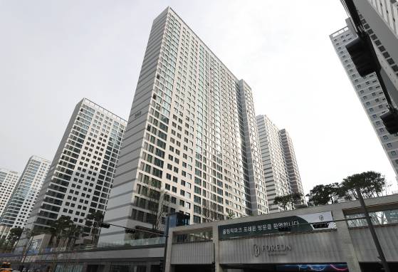 서울 강동구 올림픽파크포레온(둔촌주공 재건축)의 모습.[연합뉴스]