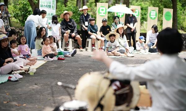입과손스튜디오 공연 / 사진=제주문화예술재단