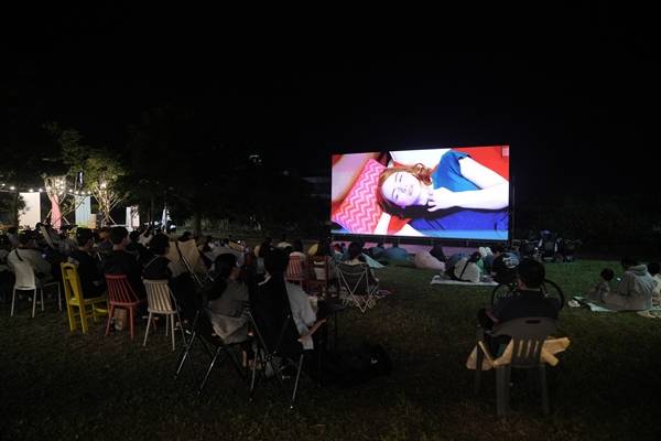 첫날 마지막 일정인 영화 라라랜드 야외 관람 / 사진=제주문화예술재단