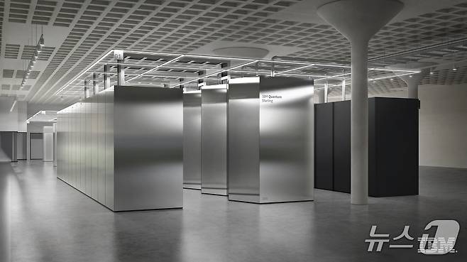 오류내성 양자컴퓨터 IBM 퀀텀 스탈링 랜더링 이미지(IBM 제공)