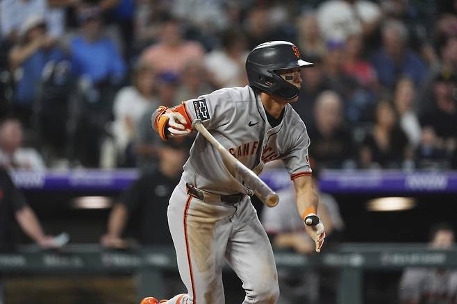 이정후가 7회 투수 땅볼로 아웃되고 있다. AP연합뉴스