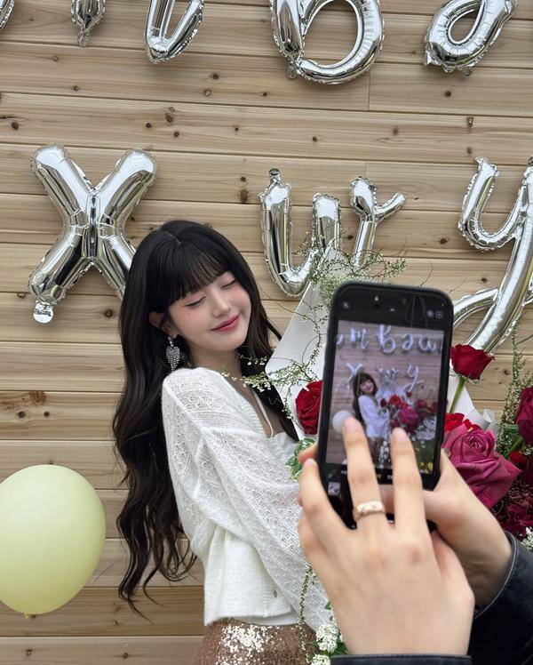 ⓒ장원영 SNS
