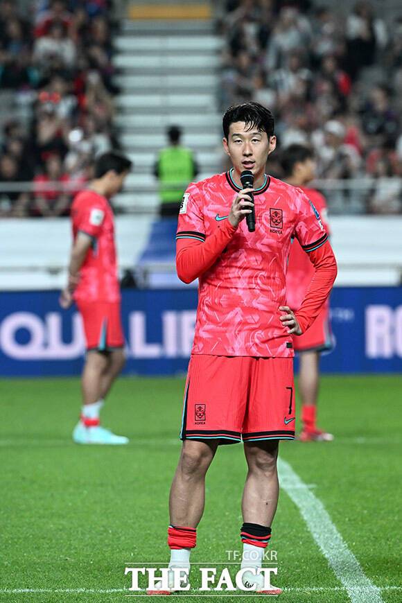 '월드컵 11회 연속 진출' 응원해준 팬들에게 감사 인사 전하는 손흥민.