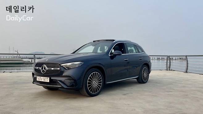 메르세데스-벤츠 GLC 300 4MATIC