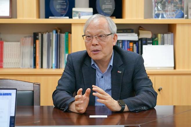 고도경 광주과학기술원(GIST) 고등광기술연구원(APRI) 원장이 5월 29일 동아사이언스와 인터뷰하고 있다. GIST 제공