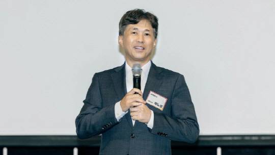 곽노정 SK하이닉스 사장이 지난 25일 서울 광진구 그랜드 워커힐에서 '2025년 동반성장협의회 정기총회'를 통해 인사말을 하고 있다. SK하이닉스 제공.