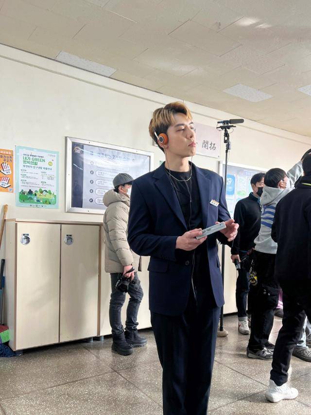 임현태가 학교물에서 새로운 얼굴을 보여줬다. 본인 제공