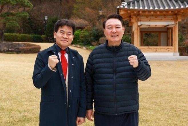 전 한국사 강사 전한길 씨와 윤석열 전 대통령. [전한길 뉴스]