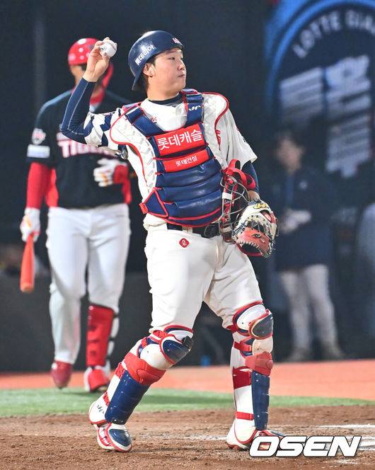 [OSEN=부산, 이석우 기자] 롯데 자이언츠 정보근 157 2025.04.09 / foto0307@osen.co.kr