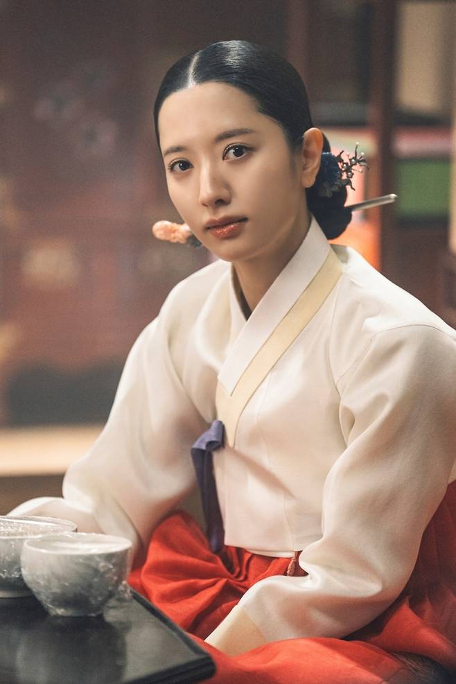 SBS 드라마 ‘귀궁’에서 여리 역을 연기한 배우 김지연 출연장면. 사진 SBS