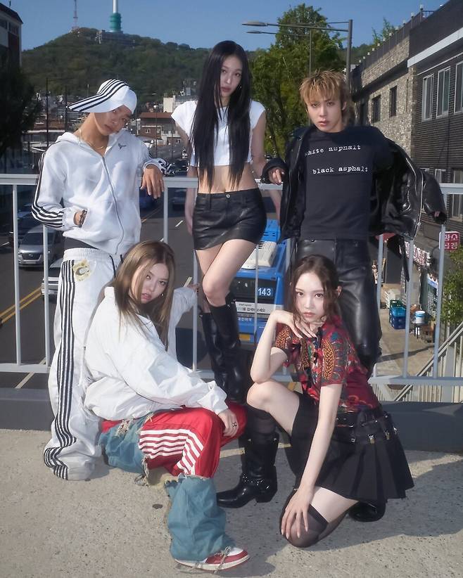 ▲ 올데이 프로젝트. 제공| 더블랙레이블