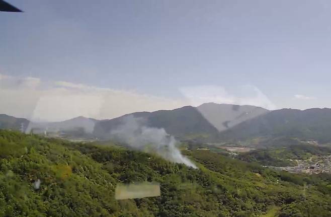 산청읍 야산 화재 [산림청 제공. 재판매 및 DB 금지]