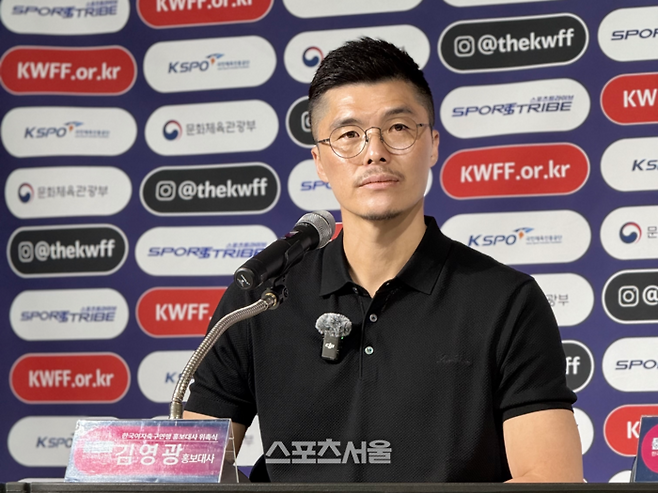 여자축구연맹 홍보대사로 위촉된 김영광. 정다워 기자