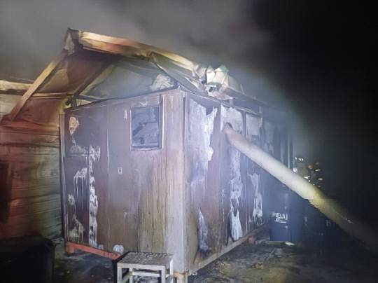 지난 12일 새벽 1시 2분경 논산시 연무읍 동산리에 위치한 빈 양계장에서 화재가 발생해 약 8200만 원 상당의 재산 피해가 발생했다. 논산소방서 제공