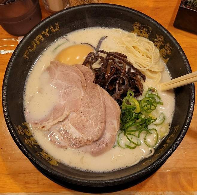 7fed8273b5876aff51ee87e44685737357d8f4e396a54b8ee0de3d543a8bdc4d