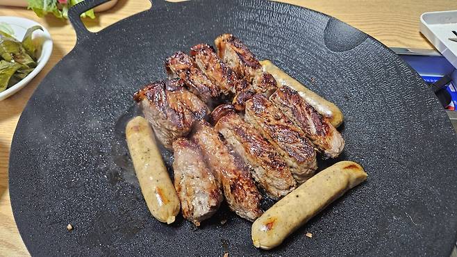 20250611_211141.jpg 저녁 채끝 등심 구워서 한잔