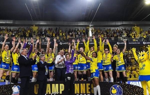 사진 프랑스 2024-25 시즌 리그 부타가즈 에너지 우승을 차지한 메츠, 사진 출처=메츠