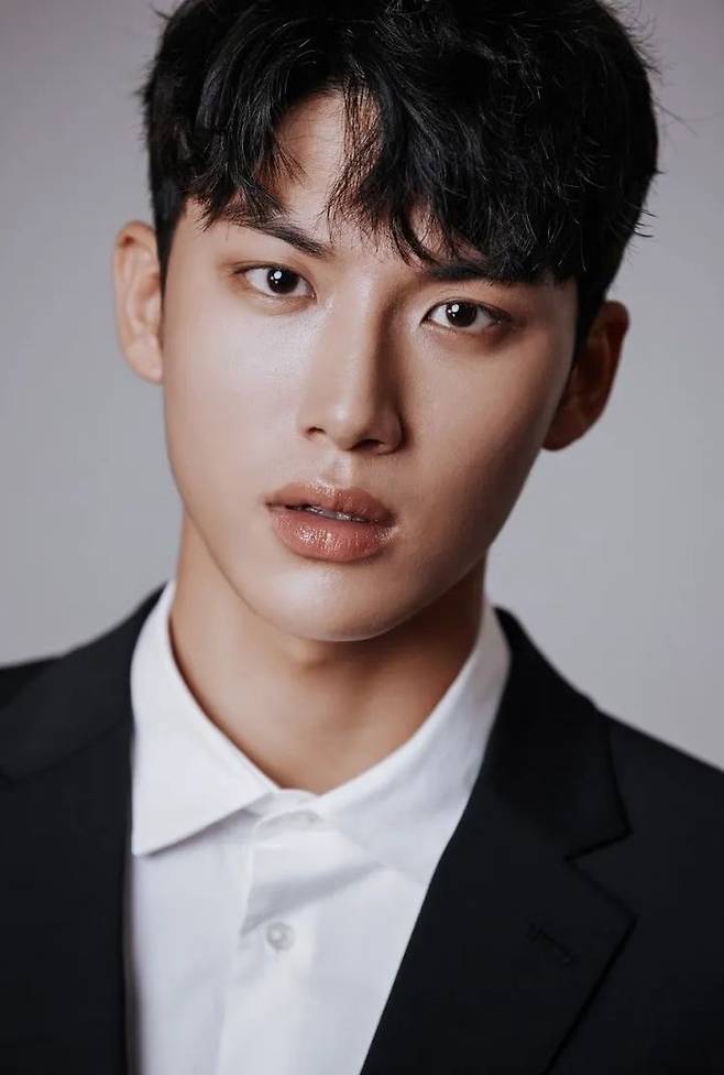 [서울=뉴시스] 음주운전 혐의로 재판에 넘겨진 인기 연애 리얼리티 예능 '환승연애2' 출연자 김태이(29)씨가 1심에서 징역형 집행유예를 선고받았다. 사진은 김씨.