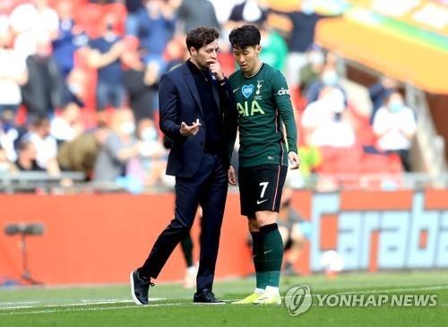 토트넘 팬 매체 '스퍼스웹'은 12일(한국시간) 유럽축구연맹(UEFA) 유로파리그 우승을 차지한 손흥민의 결승전 유니폼이 경매를 통해 역대급 금액으로 낙찰됐다고 전했다.&nbsp;연합뉴스