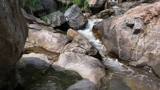동두천시 소요산 계곡. 사진=동두천시 공식 유튜브 영상 캡처
