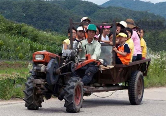 [창업주 이야기- 진주 대동공업] 6부 김삼만과 기공일생(機工一生) ⑭ 대동공업사 국내 최초 경운기 제작