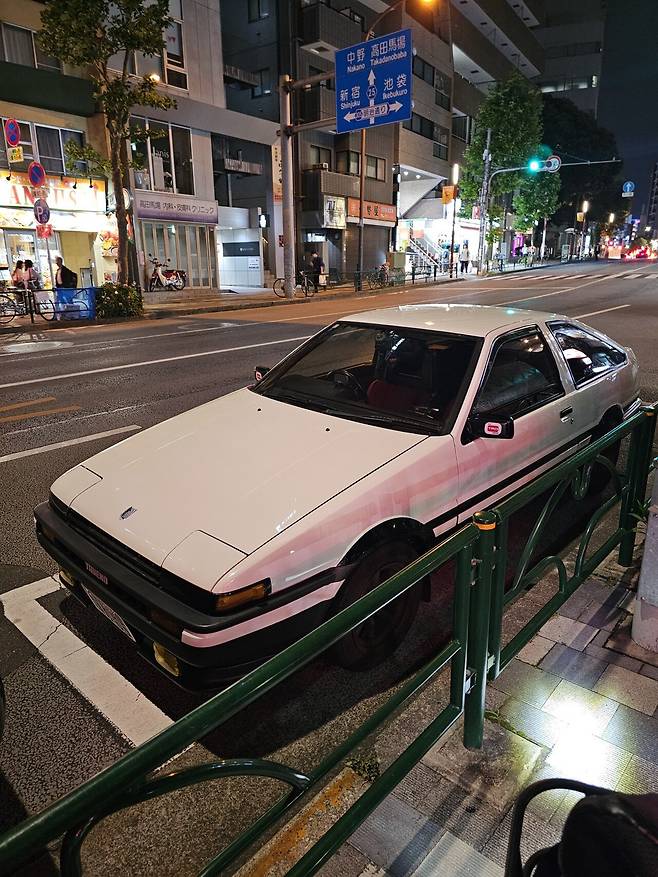 실시간 도쿄 도심에서 이니셜D 하치로쿠 실차 목격함 ㅎㄷㄷ