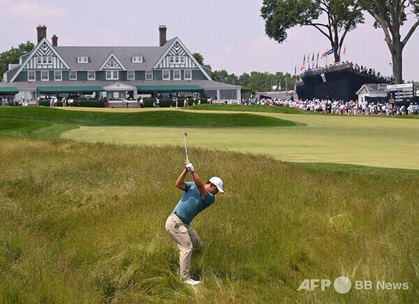 USGA가 주관하는 2025년 미국프로골프(PGA) 투어 메이저 대회 US오픈에 출전한 김주형 프로가 1라운드에서 경기하는 모습이다. 사진제공=ⓒAFPBBNews = News1