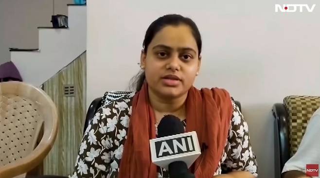 부미 차우한(Bhoomi Chauhan). 사진=NDTV 방송 화면