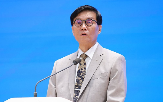 이창용 한국은행 총재가 12일 서울 중구 한국은행에서 열린 한국은행 창립 제75주년 기념식에서 기념사를 하고 있다. (사진=연합뉴스)