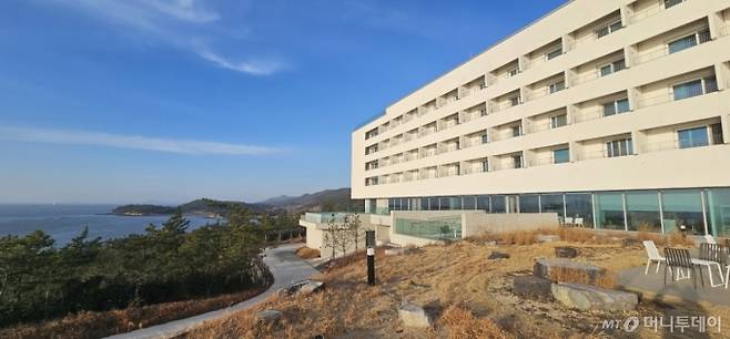 한국관광공사가 전남 해남군에서 운영하는 '해남126 호텔'. / 사진 = 오진영 기자