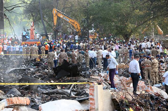 에어인디아 여객기 추락현장 [UP]