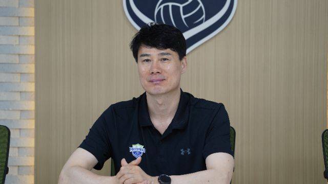 현대건설 강성형 감독. / 현대건설