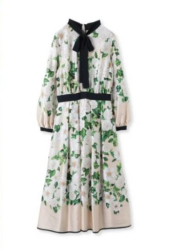 가코 공주가 브라질 공식 일정에 입고 등장해 화제가 된 원피스. Viaggio Blu 홈페이지