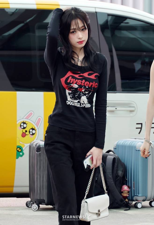 베이비몬스터 아현 '우수에 찬 표정'[★포토]