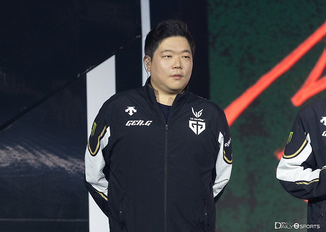 젠지e스포츠 김정수 감독.