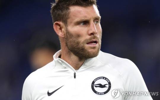 브라이턴과 계약을 1년 연장한 제임스 밀너. 사진[EPA=연합뉴스]