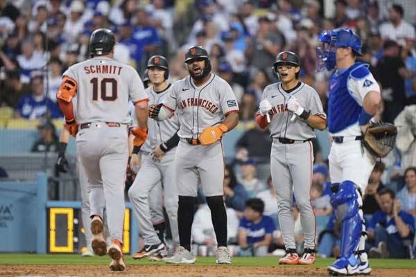 샌프란시스코가 시리즈 첫 경기를 가져갔다. 사진= AP= 연합뉴스 제공