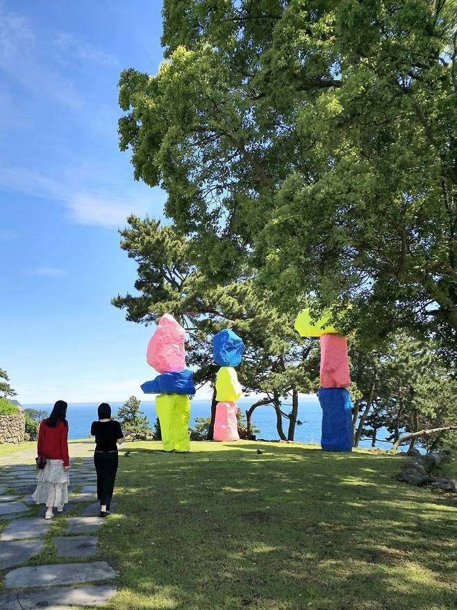 JW메리어트 제주 리조트&스파 우고 론디노테 작품 ‘제주산’