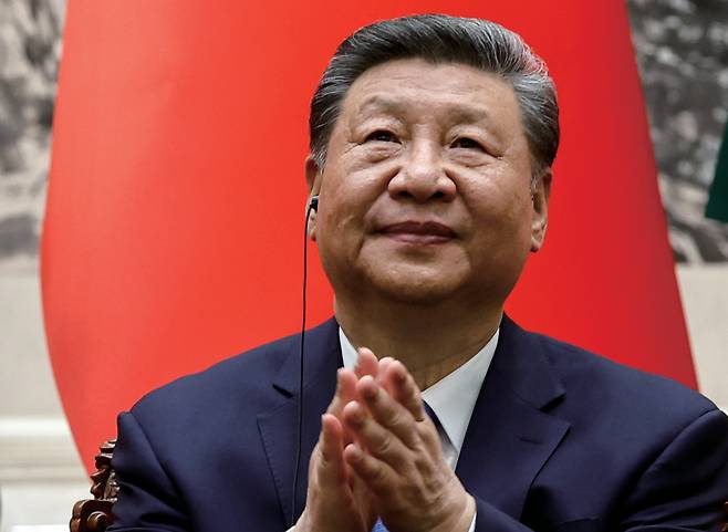 5월13일 중국 베이징 인민대회당에서 열린 공동 기자회견 후, 시진핑 중국 국가주석이 박수를 치고 있다. ⓒEPA 연합