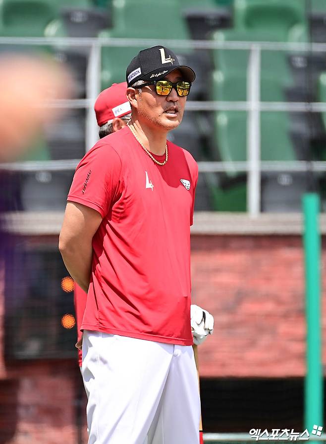 이숭용 감독이 이끄는 SSG 랜더스가 14일 인천 SSG랜더스필드에서 2025 신한 SOL Bank KBO리그 롯데 자이언츠와 팀 간 10차전을 치른다. 경기 종료 후에는 추신수의 은퇴식이 진행된다. 사진 박지영 기자